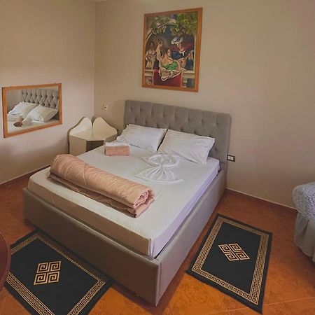 Hotel Belind Berat Eksteriør billede