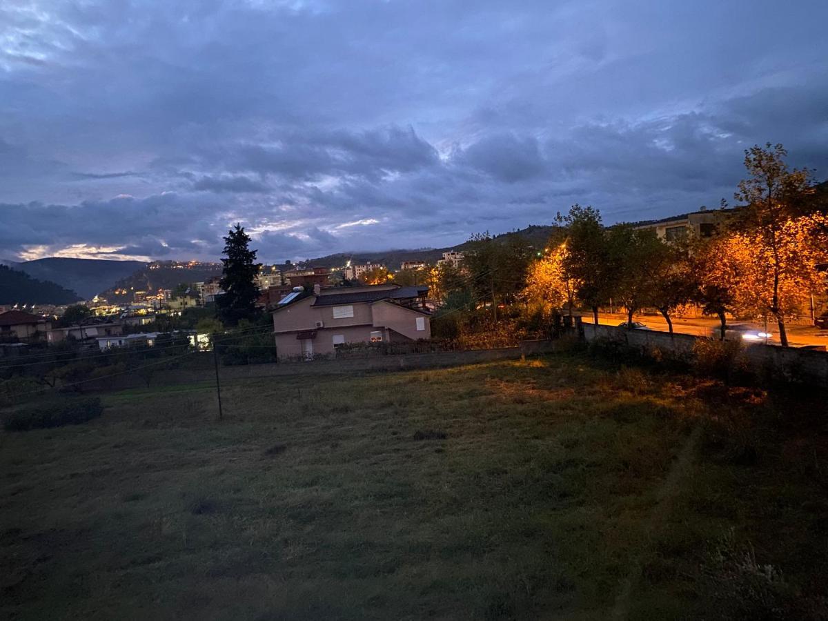 Hotel Belind Berat Eksteriør billede