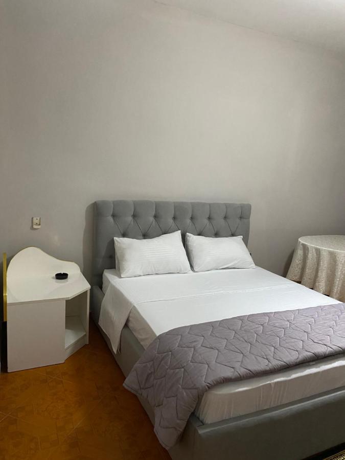 Hotel Belind Berat Eksteriør billede